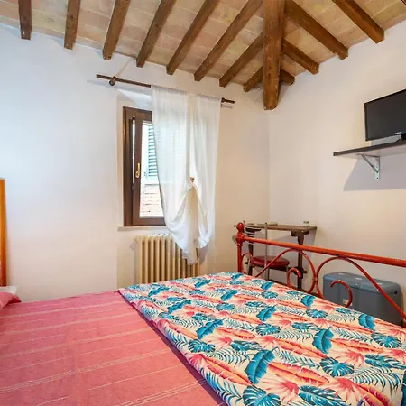 Maxi Paradiso - A Due Passi Dal Trasimeno 3*