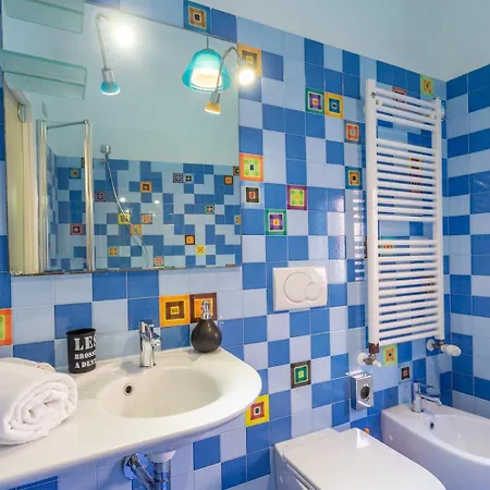 Maxi Paradiso - A Due Passi Dal Trasimeno