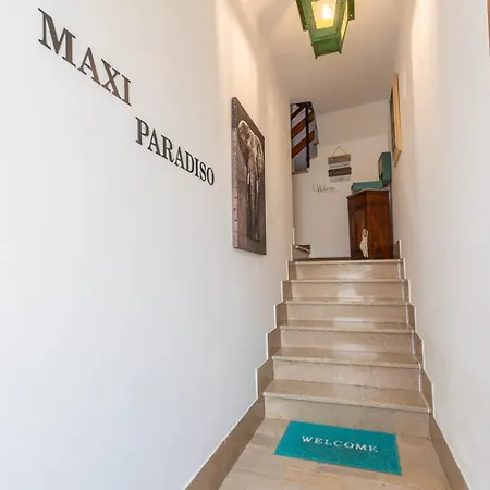Maxi Paradiso - A Due Passi Dal Trasimeno 3*