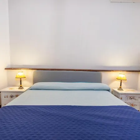 Maxi Paradiso - A Due Passi Dal Trasimeno 3*